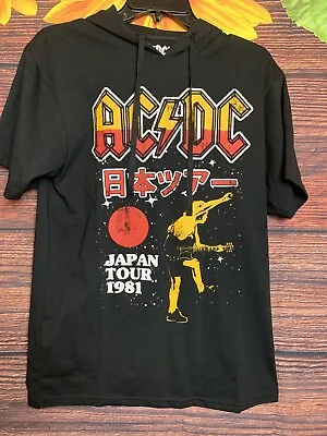 AC/DC Japan Tour 1981 Mens Shirt With Hood Draw String Short Sleeve Sz Large • $19.99