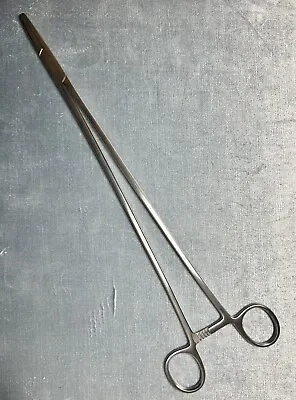 Symmetry Long Needle Holder • $24