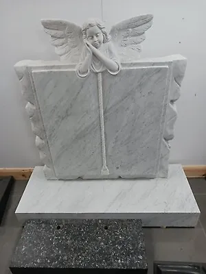 Marble Grave Memorial • £1500