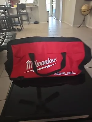 Milwaukee 902033036 22 Inch Tool Bag - Red • $29.99