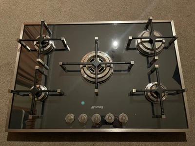 £50 • Buy Smeg Gas Hob 5 Burner, Chrome Edging