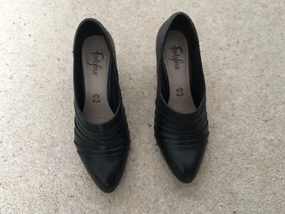 £9.99 • Buy M&S FOOTGLOVE - BLACK LEATHER COURT SHOES - 7cm HEEL - SIZE 5 (38) VGC