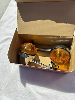 Norton/Triumph/BSA Lucas New In The Box Turn Signal Light. • $32.92