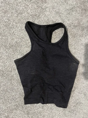 $49 • Buy Lululemon 6 Au 10 Worn Once EBB TO STREET Cropped Singlet Tank