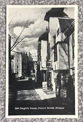 NELL GWYNN'S HOUSE CHURCH STREET WINDSOR - 1960's POSTCARD • £1.99