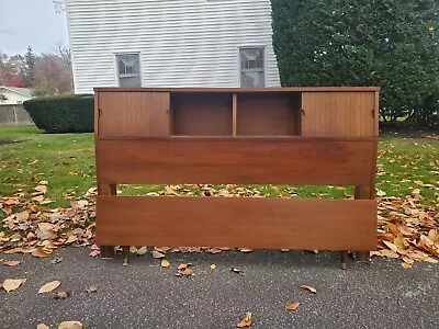 Mid Century Mainline By Hooker Full Size Bed Headboard/ Footboard • $700