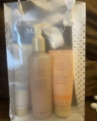 New Mary Kay Satin Hands Pampering Set Orchard Peach Limited Edition Set  • $30