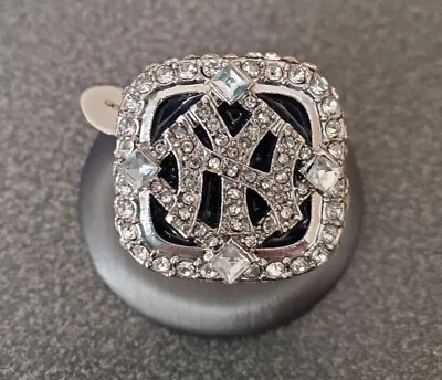 Fan Ring MLB Championship Ring - Yankees - 2009 Size 8 Replica • $30