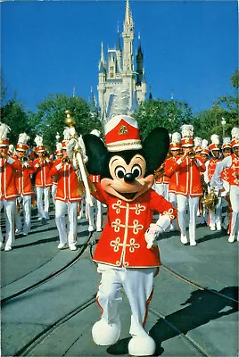 Postcard WALT DISNEY WORLD. Drum Major Mickey Mouse Leads The Band. J • $3.99