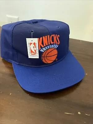 Vintage 90’s NY Knicks Snap Back • $48.99