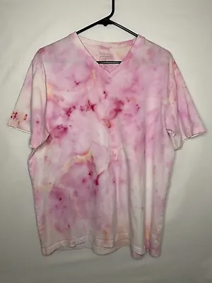 $15 • Buy Men’s Watercolor Pink & Red Tie Dye V-neck T-shirt - Size XL