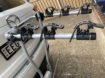 Thule HangOn 3 Towbar Bike Carrier Rack • $80