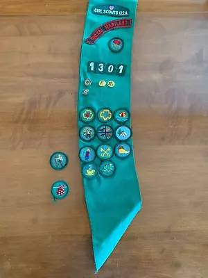 Vintage Girl Scouts Sash 1970s 70s Merit Badges Patches Pins Central Maryland • $6.99