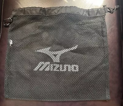 Mizuno SINGLE VOLLEYBALL MESH BAG; Drawstring & Carabiner Clips To Backpack • $15.99