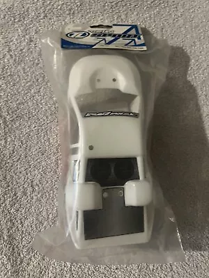 Vintage 2003 Team Losi LOSB1356 Mini-T Painted Body White/Green Mint Unopened • $10