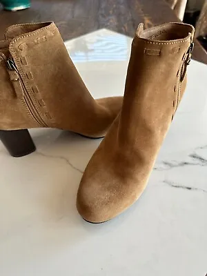 Via Spiga Women's V-Basil Tan Suede Ankle Boot Size 6.5 NWB • $45