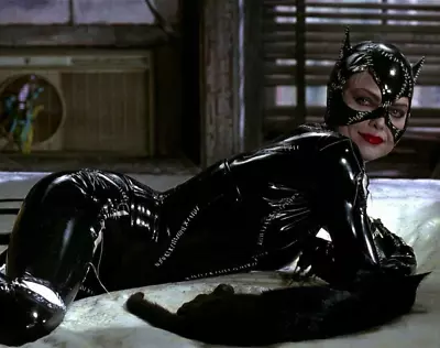 Michelle Pfeiffer As Catwoman In A 8  X 10  Glossy Photo Batman Returns • $6.99