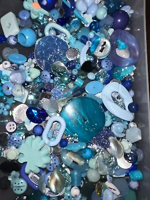 BLUE MIX Acrylic & Resin Flower Beads Gems Button MIX Card Making Embellishments • £2.50