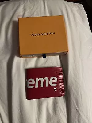 Louis Vuitton Supreme Wallet • $400