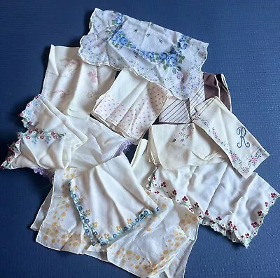 Lot Of 13 Vintage Womens Hankies/Hankerchiefs Floral Prints & Embroidery • $22