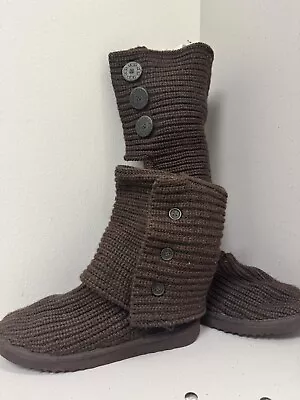 UGG Australia Women’s Knit Cardy Boots Brown Crochet Sheepskin  US Size 6 • $45