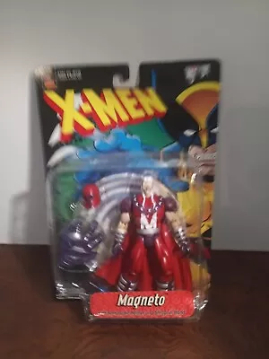  1998 X-Men MAGNETO 5  Action Figure W/Removable Helmet & Shrapnel Hand • $16.75