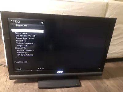 32 Inch Vizio E320VA Flat Screen LCD TV • $199