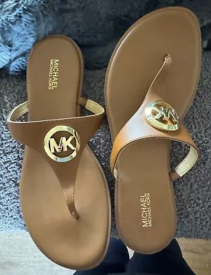 Women MK Michael Kors Thong Leather Flat Sandals Big MK Logo Leather 7.5 • $29