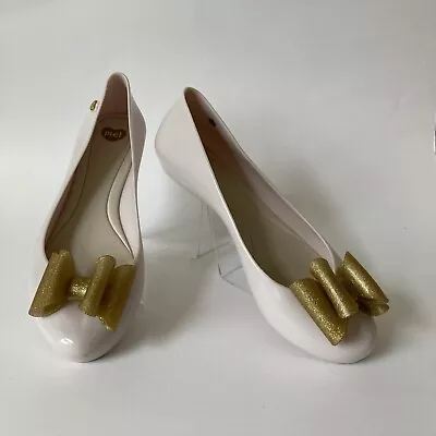 Mel By Melissa Jelly Flats Women Sz 9 Brazil Beige Gold Glitter Bow Comfort Shoe • $29.95