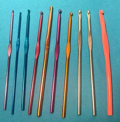 Aluminum & Plastic Crochet Hooks Needles  Lot Of 10 Crochet Needles • $12