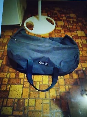 Vintage Everest Large Duffle Bag Green 24 ×12 ×12  • $19.99