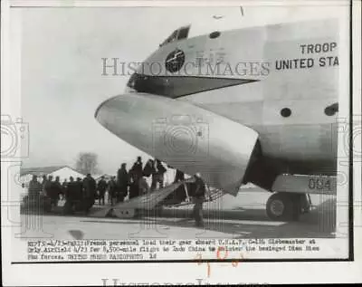 1954 Press Photo French Personnel Loading Gear Aboard C-124 Globemaster Paris • $16.99