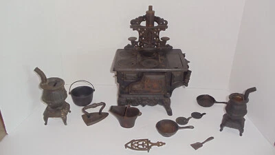 $49.99 • Buy Vtg Crescent Usa Cast Iron Miniature Cook Stove Salesman Sample Toy  Accessories