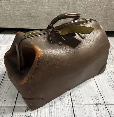 ANTIQUE Vintage Warranted Genuine Leather Cowhide Large Doctor's Bag Brown • $99.99