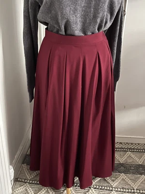 £20 • Buy Jaeger Vintage Wool Skirt Size 14 Lined Burgundy