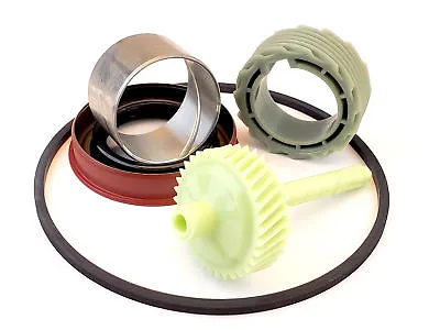 700R4 34 & 15 Tooth Speedometer Gears W Tail Housing O-Ring Seal & Bushing 7004R • $45.90