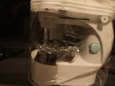 £15 • Buy Mini Sewing Machine Used