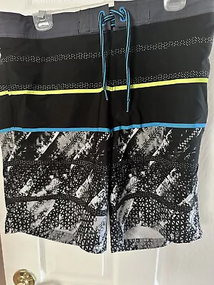 George Men's Swim Trunks - Size Medium (32-34)    Black With Desigm • $5