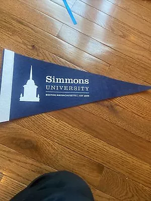 Simmons University Boston Massachusetts College Pennant 18 Inches Long New • $2