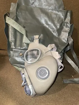 Czech M10M Gas Mask With Original Bag Czechoslovakia Military Army Czechia • $35