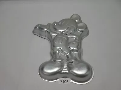 1995 Wilton Disney Mickey Mouse Full Body Cake Mold Pan 2105-3601 • $18.99