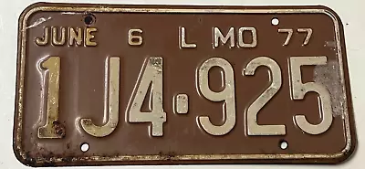 Missouri 1977 TRUCK License Plate 1J4-925 • $12