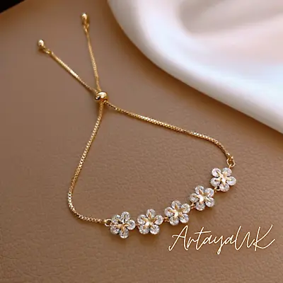 UK Cute Korean Style Daisy Star Flower Pendant Bracelet Women's Jewellery Gifts • £3.50