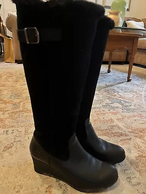 UGG Womens Boots Size 7 Devandra Over The Knee Black Tall Shearling Fur Lined • $120