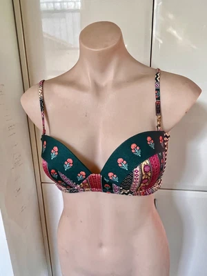 $12 • Buy Tiger Lily Aus 10 Fab. Patch Print Swim / Bra Top, Moulded/padded, Like New