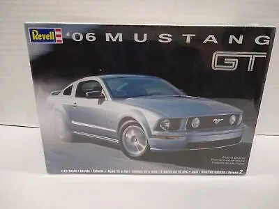 Revell Muscle 2839 1/25 Scale '06 Ford Mustang GT Plastic Model Kit • $64.99