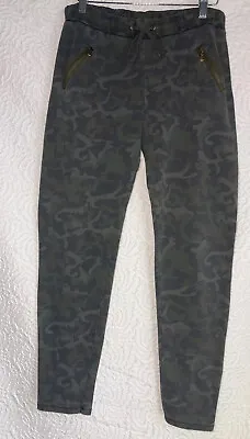 Zara Trafaluc Pants Womens Medium Green Camo Sweatpants Casual Camouflage • $19.99