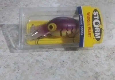 Vintage Storm Wiggle Wart Lure In A Super Color! V82 • $7