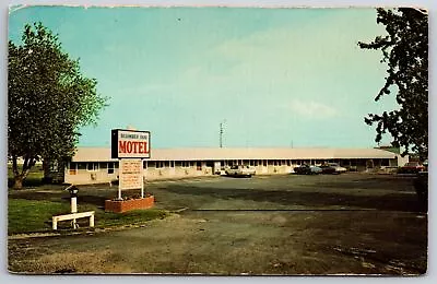 Markle Indiana~Roadside Slumber Inn Motel~US Hwy 224~Close Up Lot View~1960s PC • $11
