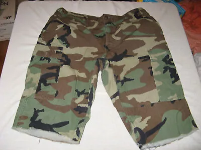 Mens Military Style Fatigue Camouflage Button Fly Cut Off Cargo Shorts Size 36 • $15.95